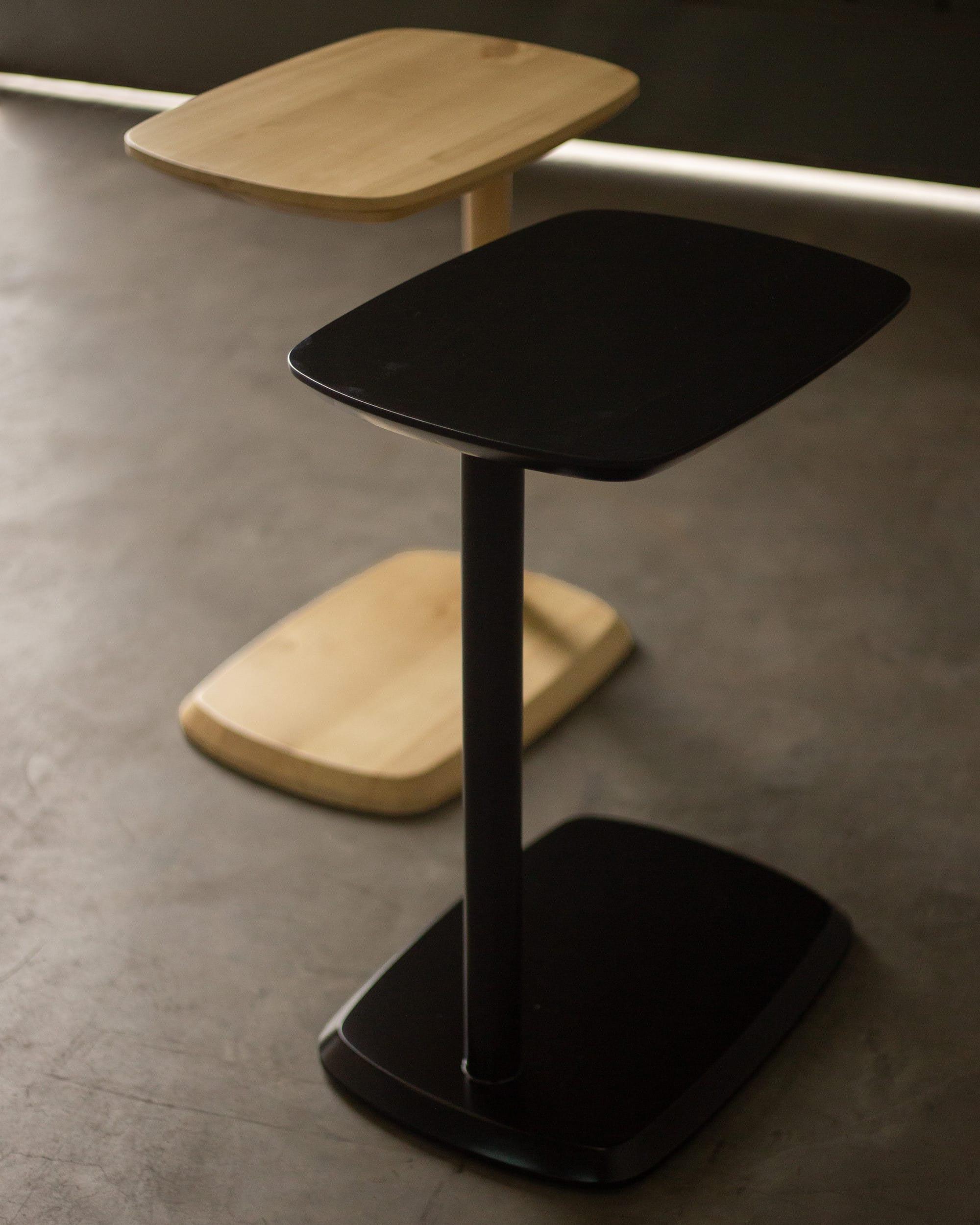 Mesa auxiliar Nº1 de madera y hierro