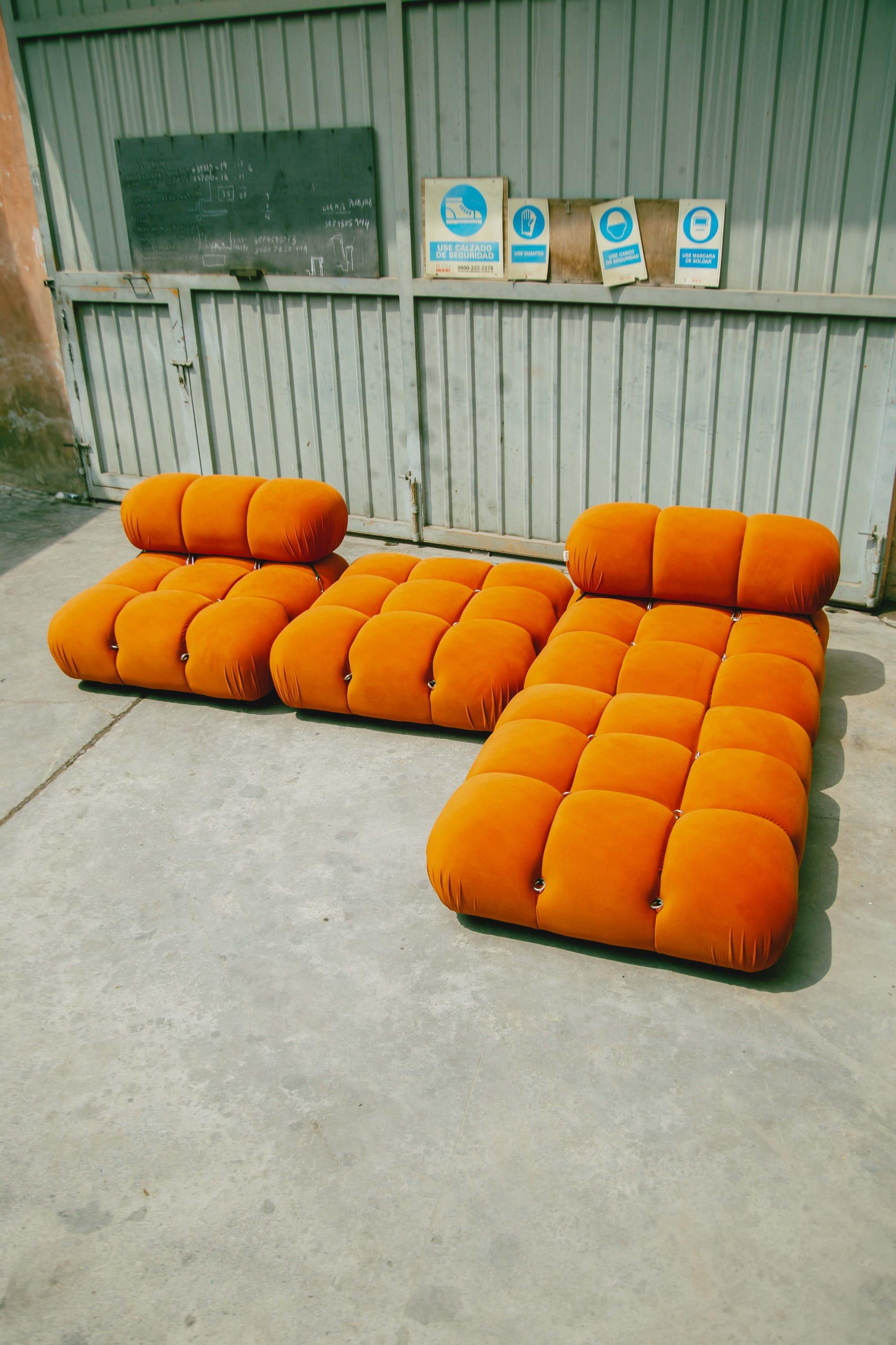 Sillón Camaleonda en pana naranja
